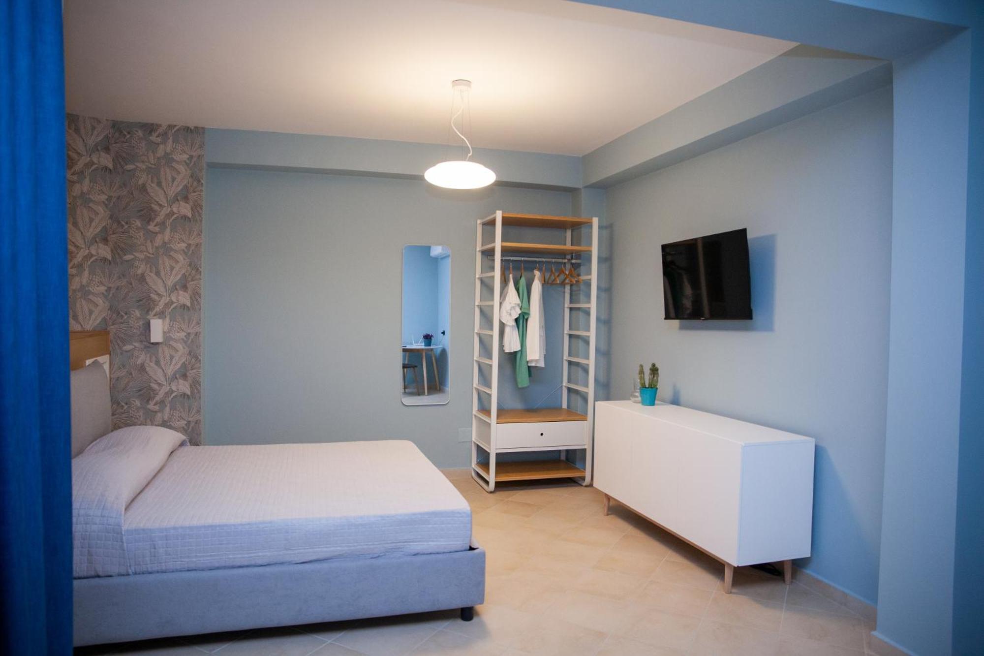 Le Colonne Bed & Breakfast Cassino Exterior photo