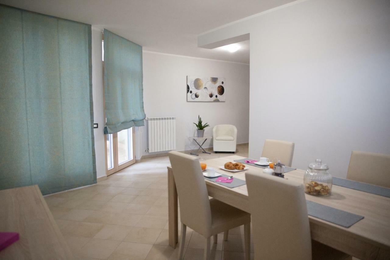 Le Colonne Bed & Breakfast Cassino Exterior photo